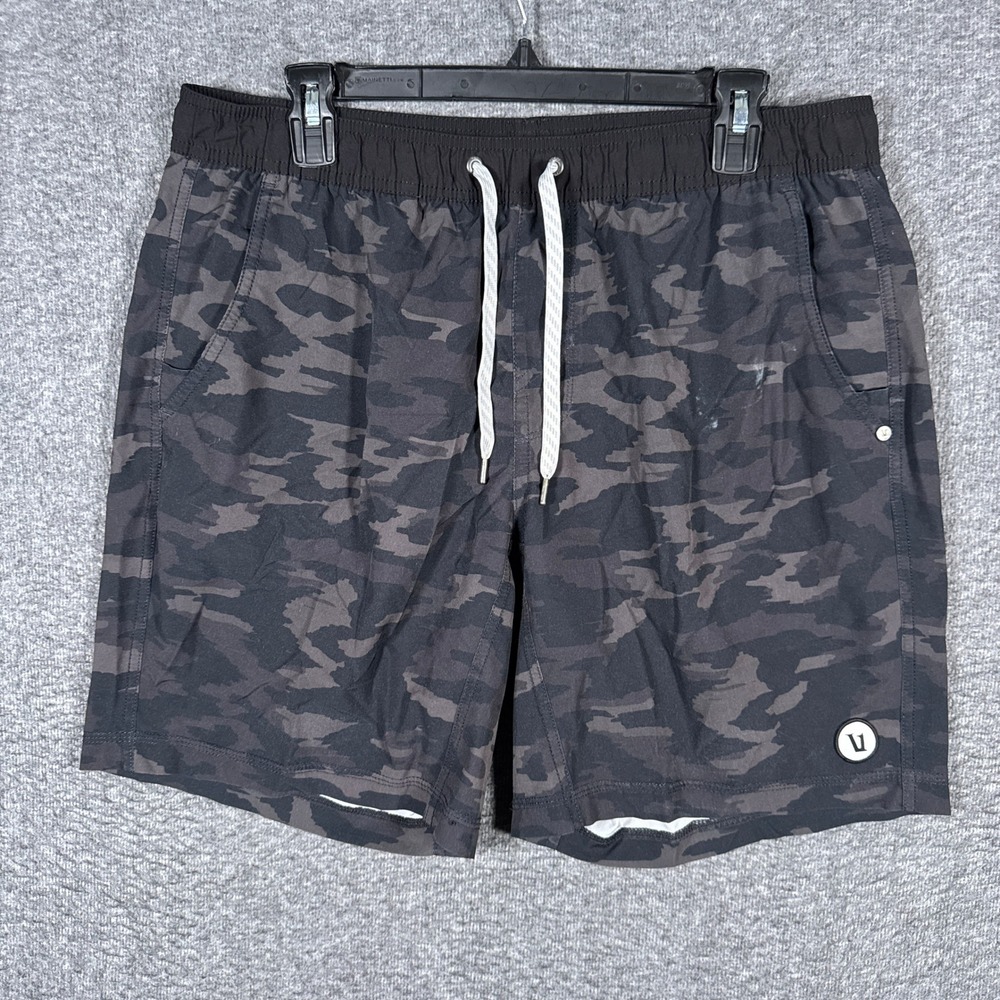 Vuori Kore Shorts Mens Large Camo Lined Athletic Performance 8" Training Gym